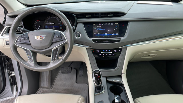 2019 Cadillac XT5 Luxury AWD 19