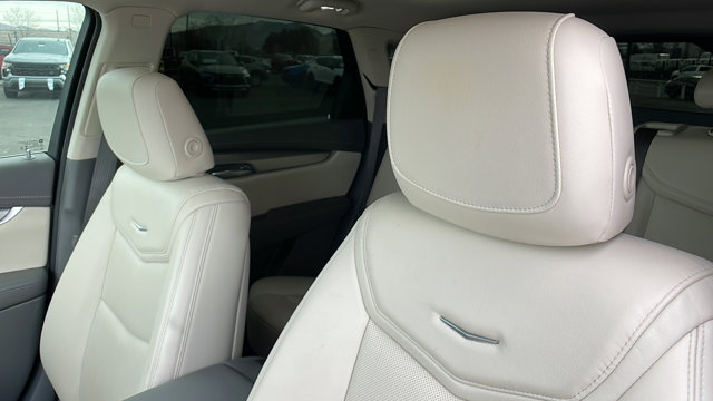 2019 Cadillac XT5 Luxury AWD 26