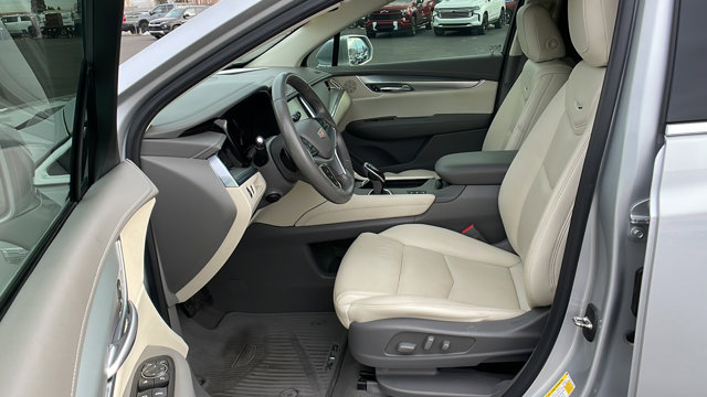 2019 Cadillac XT5 Luxury AWD 39