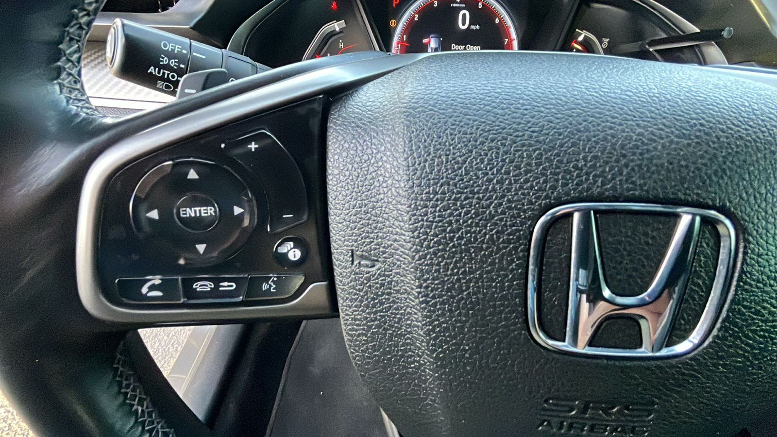 2019 Honda Civic Hatchback Sport Touring 27