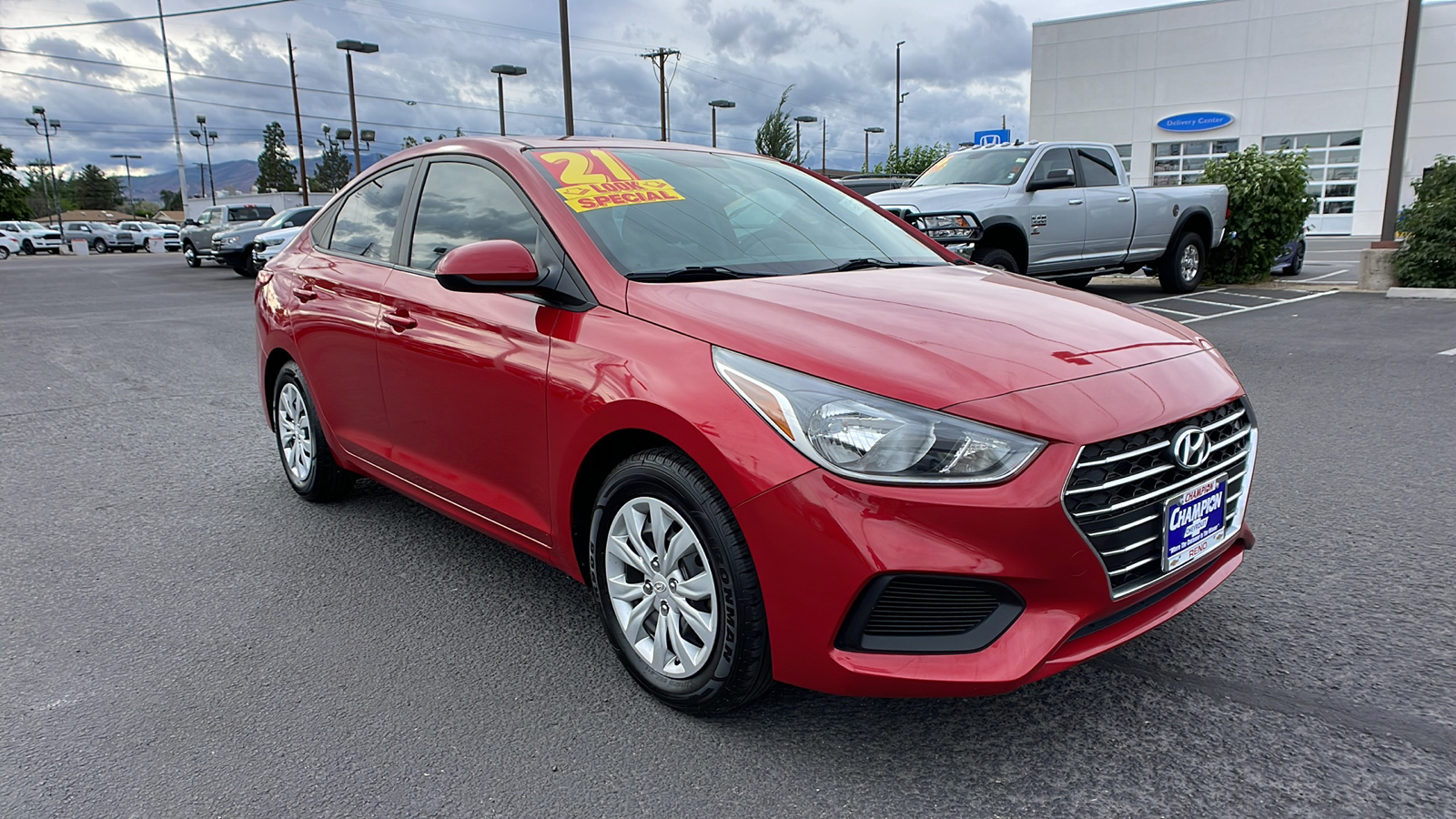 2021 Hyundai Accent SE 3