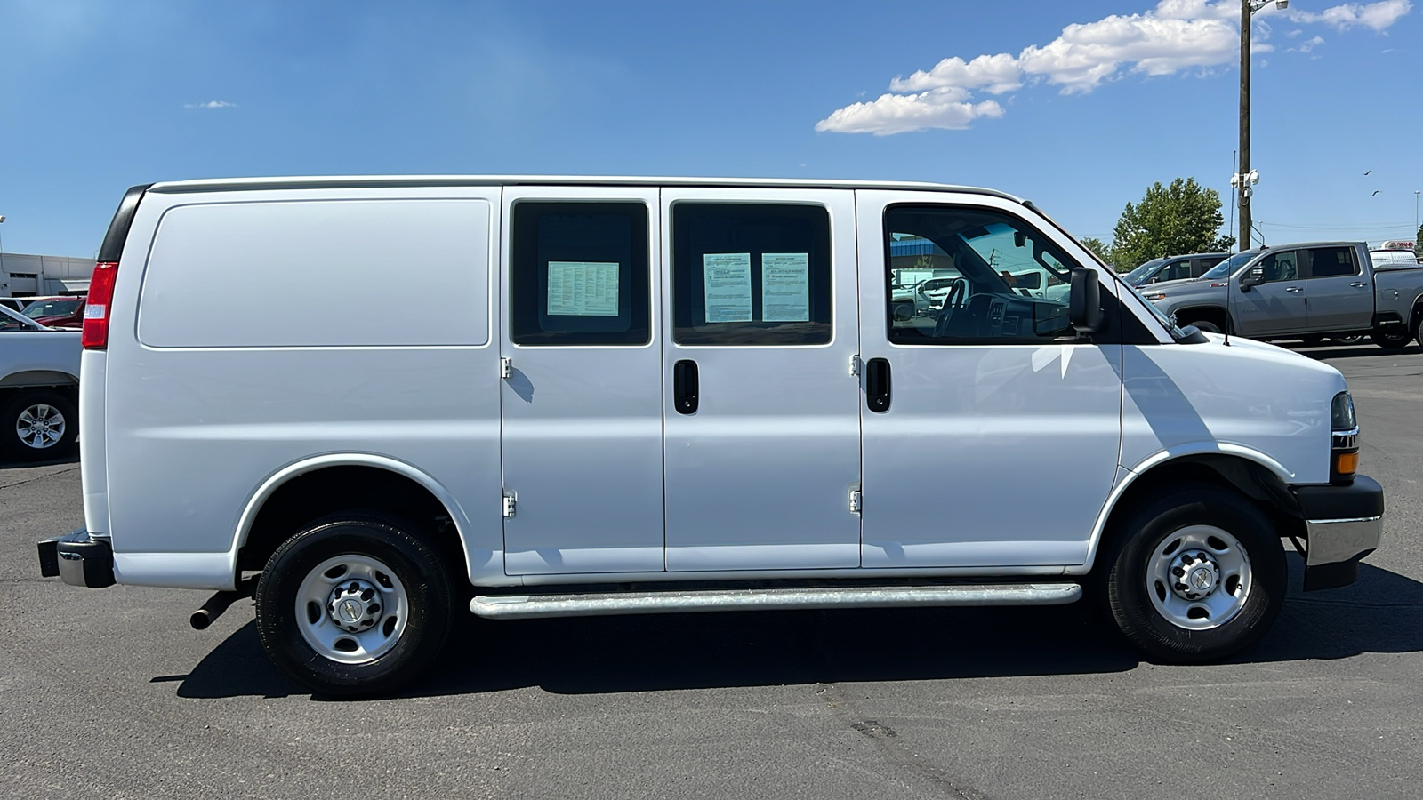 2022 Chevrolet Express Cargo Van  4