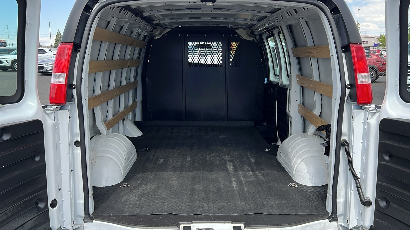 2022 Chevrolet Express Cargo Van  11