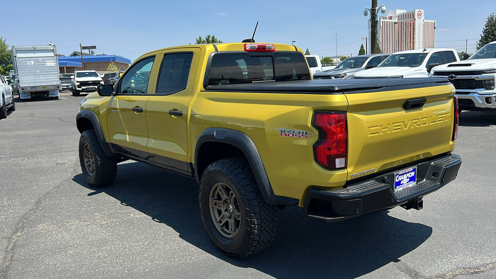 2023 Chevrolet Colorado 4WD Trail Boss 7