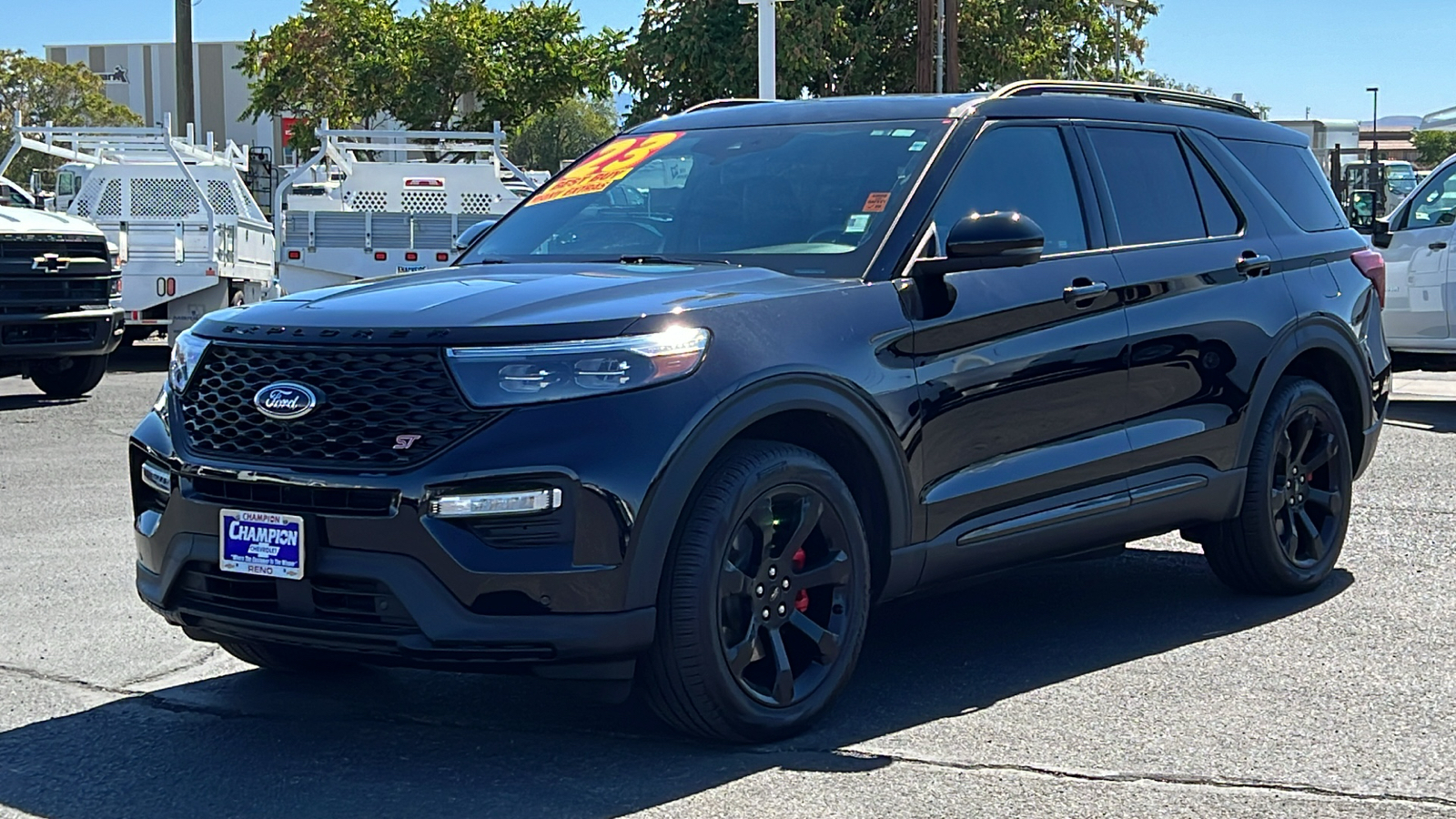 2023 Ford Explorer ST 1