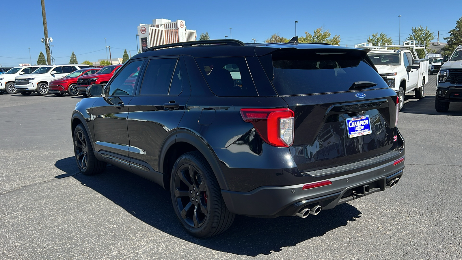 2023 Ford Explorer ST 7