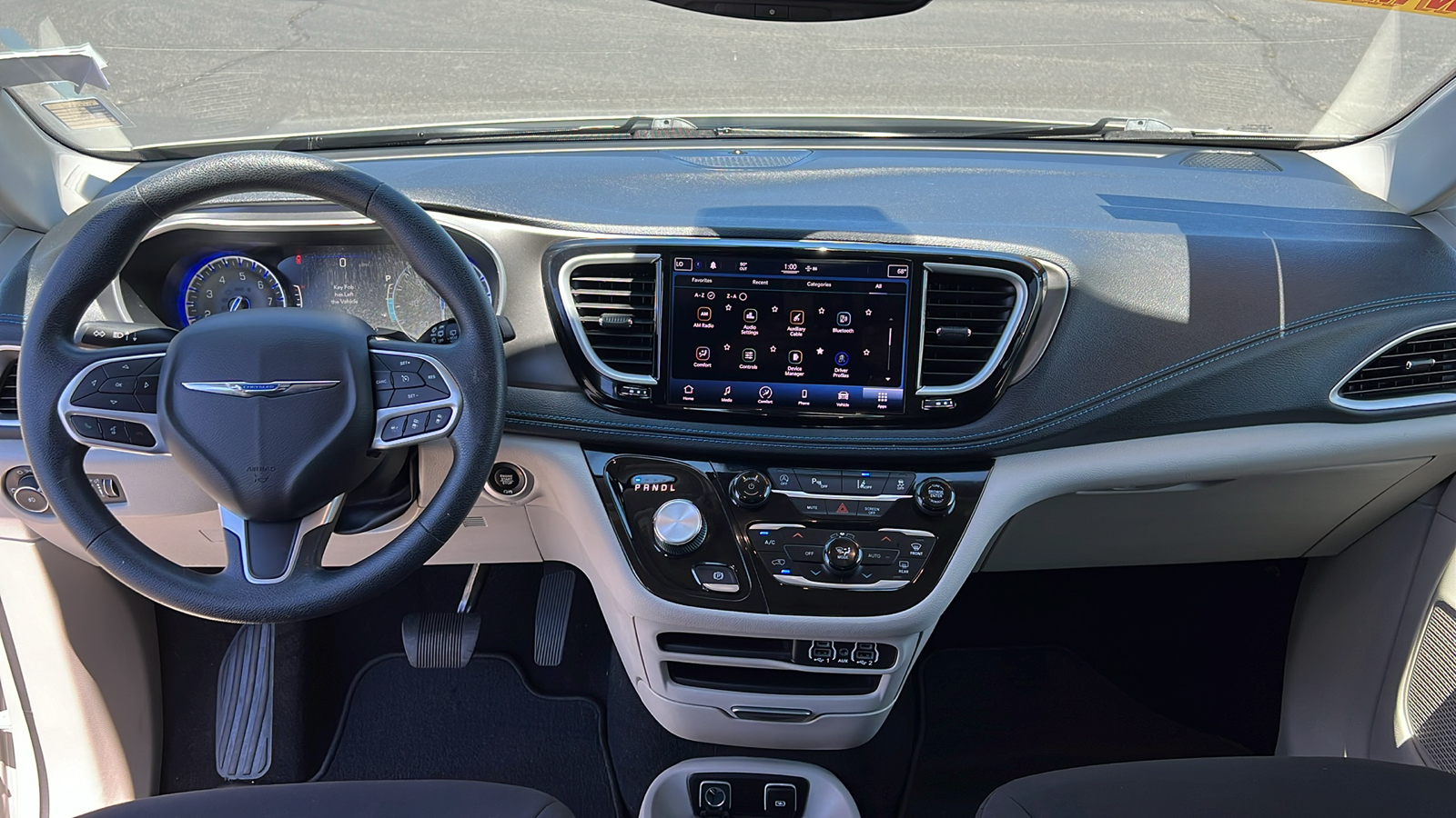 2021 Chrysler Pacifica Touring 15