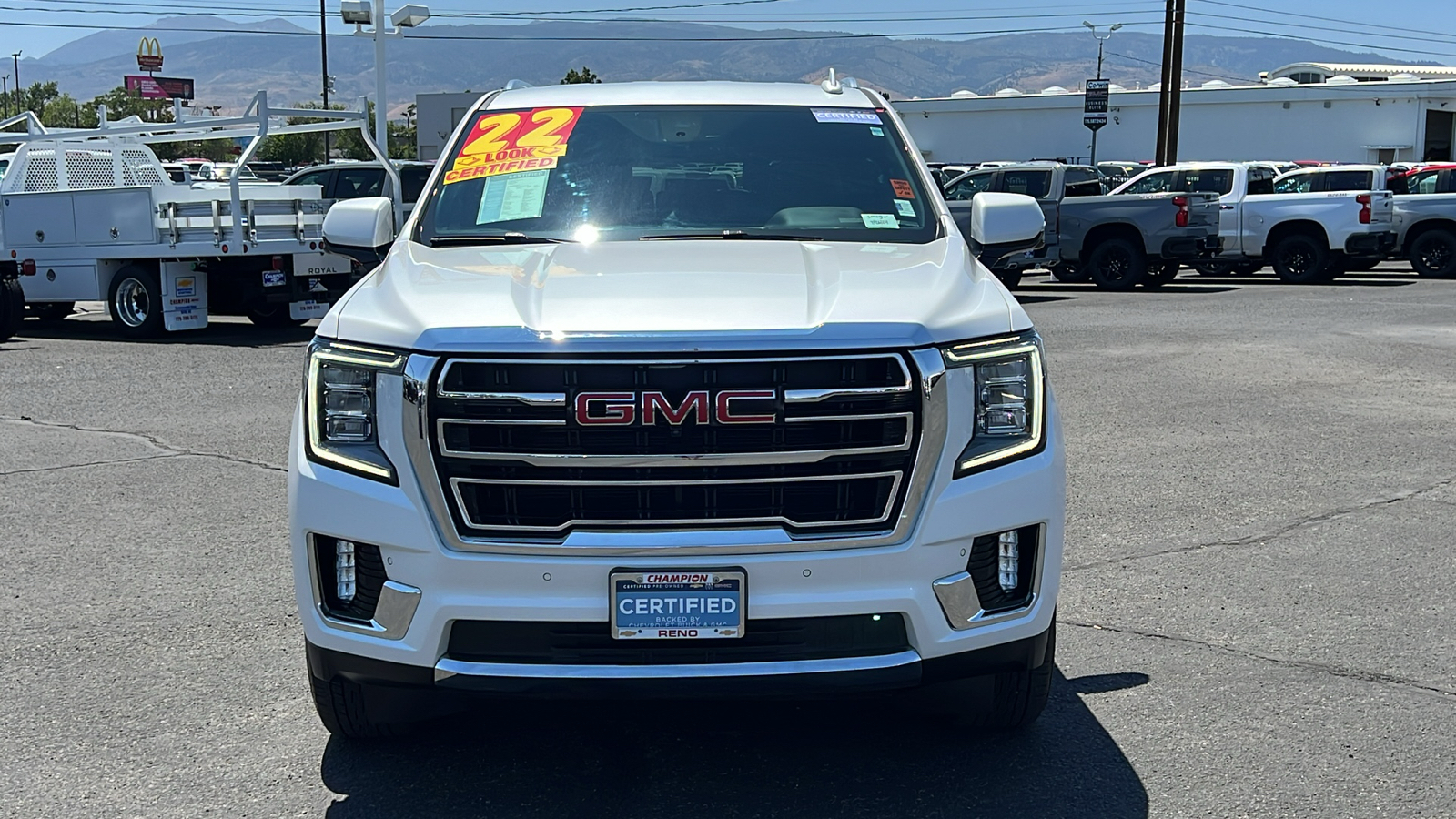 2022 GMC Yukon SLT 2