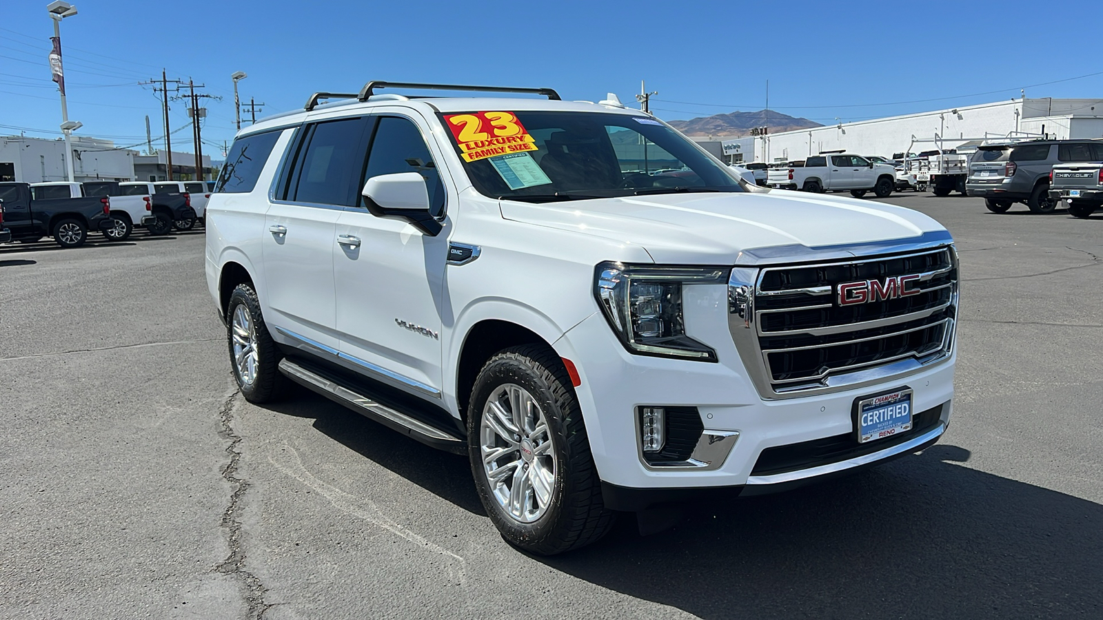 2023 GMC Yukon XL SLT 3