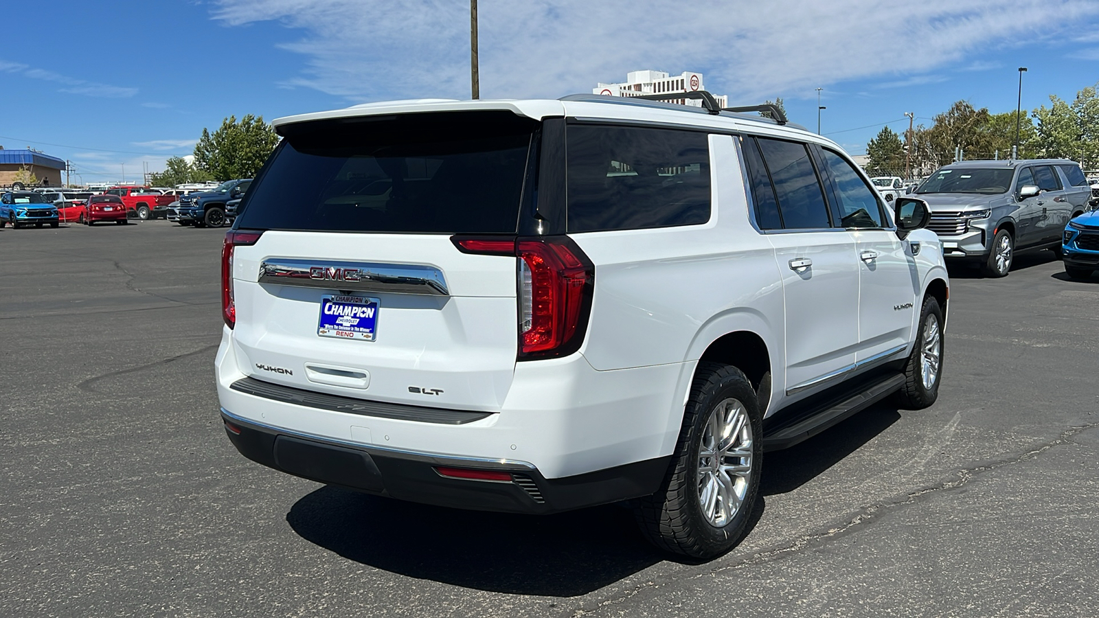 2023 GMC Yukon XL SLT 5