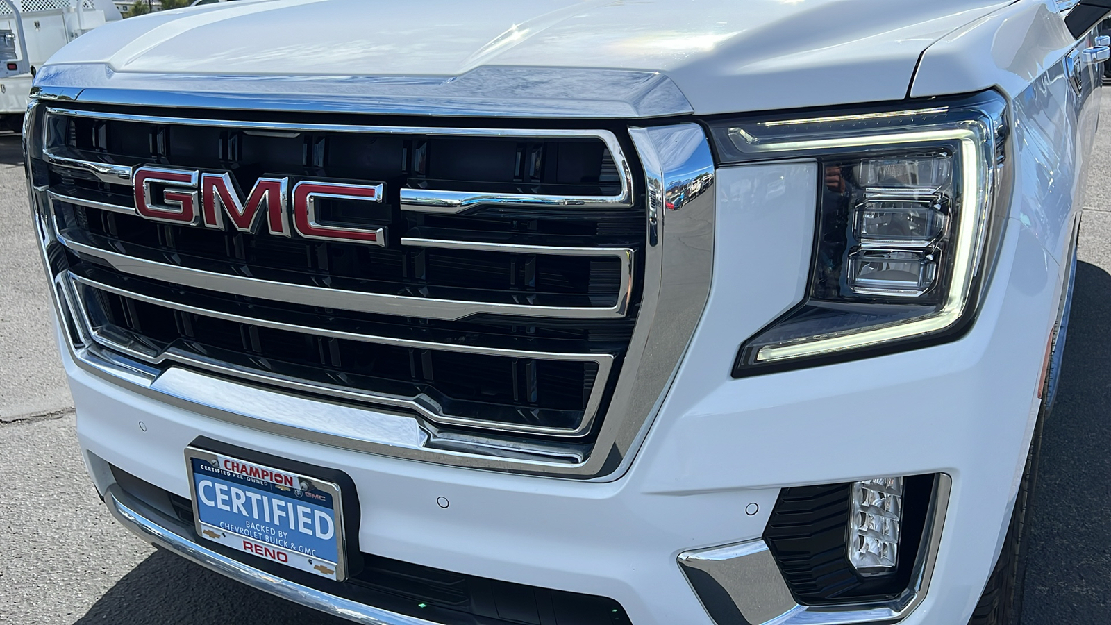 2023 GMC Yukon XL SLT 9