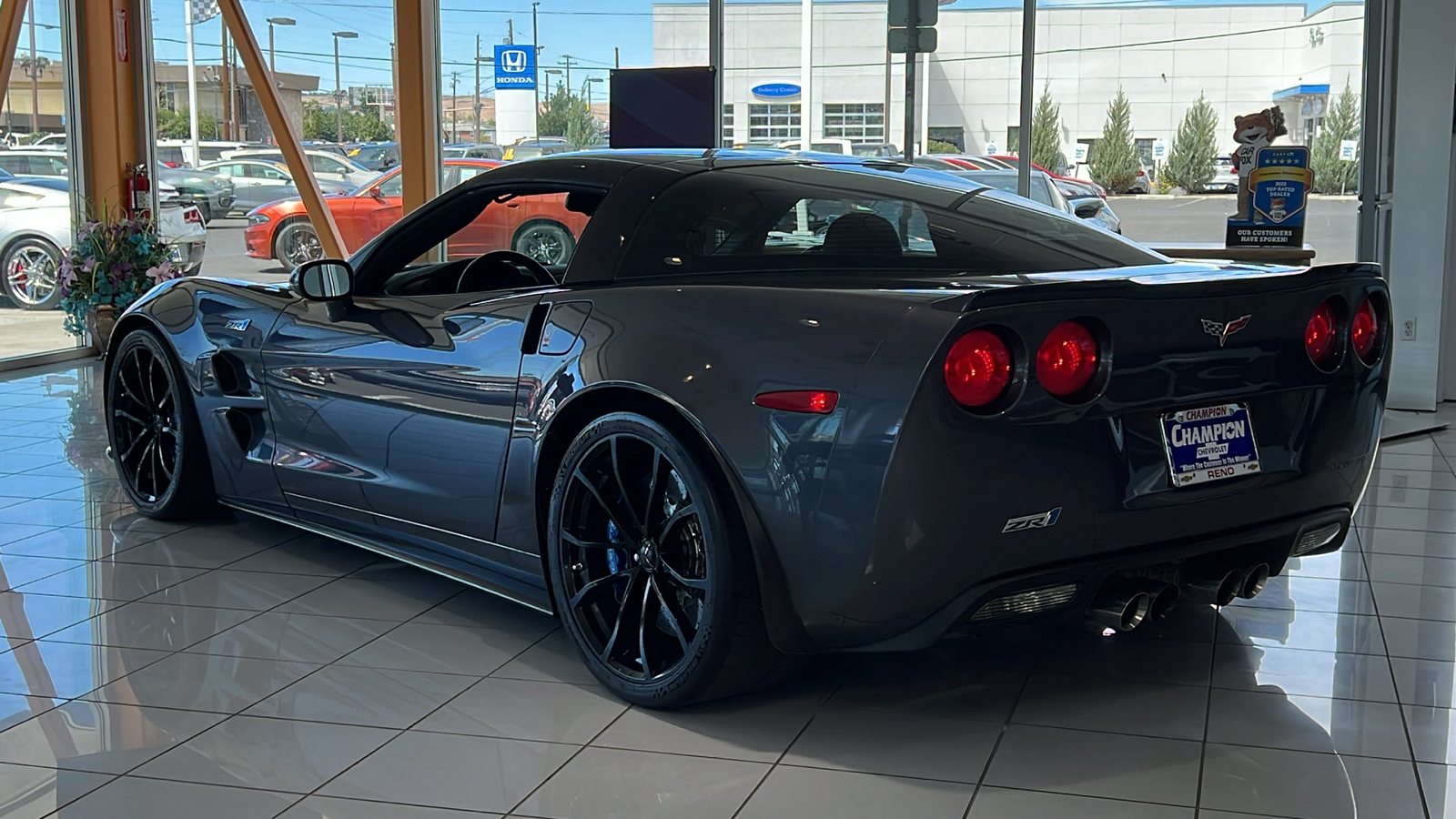 2010 Chevrolet Corvette ZR1 w/3ZR 9