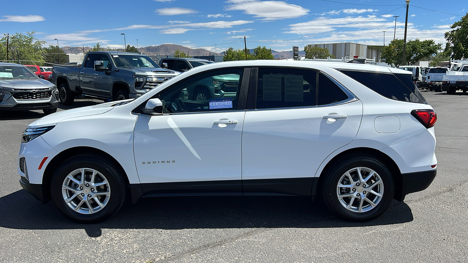 2023 Chevrolet Equinox LT 8