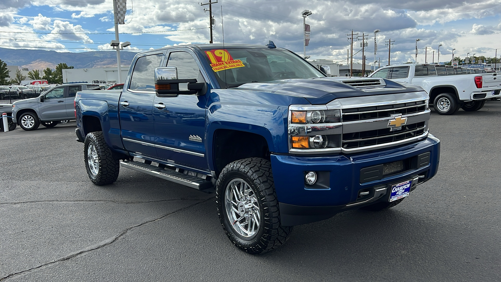 2019 Chevrolet Silverado 2500HD High Country 3