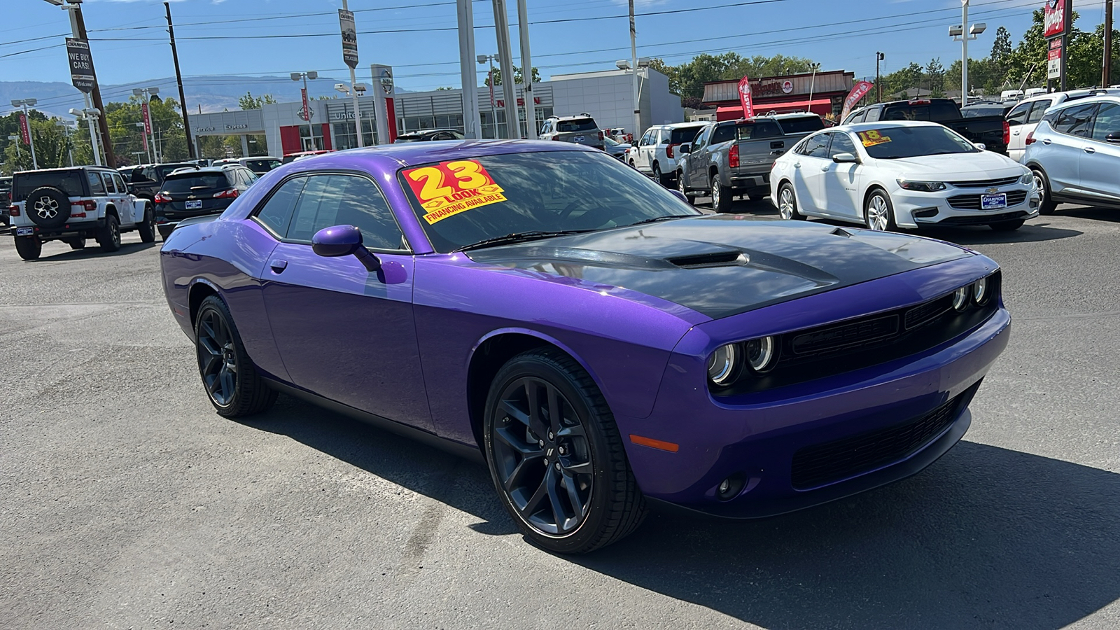 2023 Dodge Challenger SXT 3