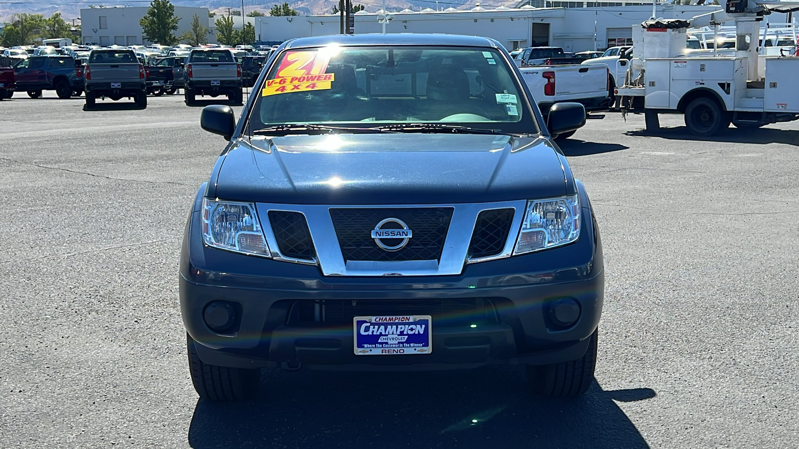 2021 Nissan Frontier SV 2