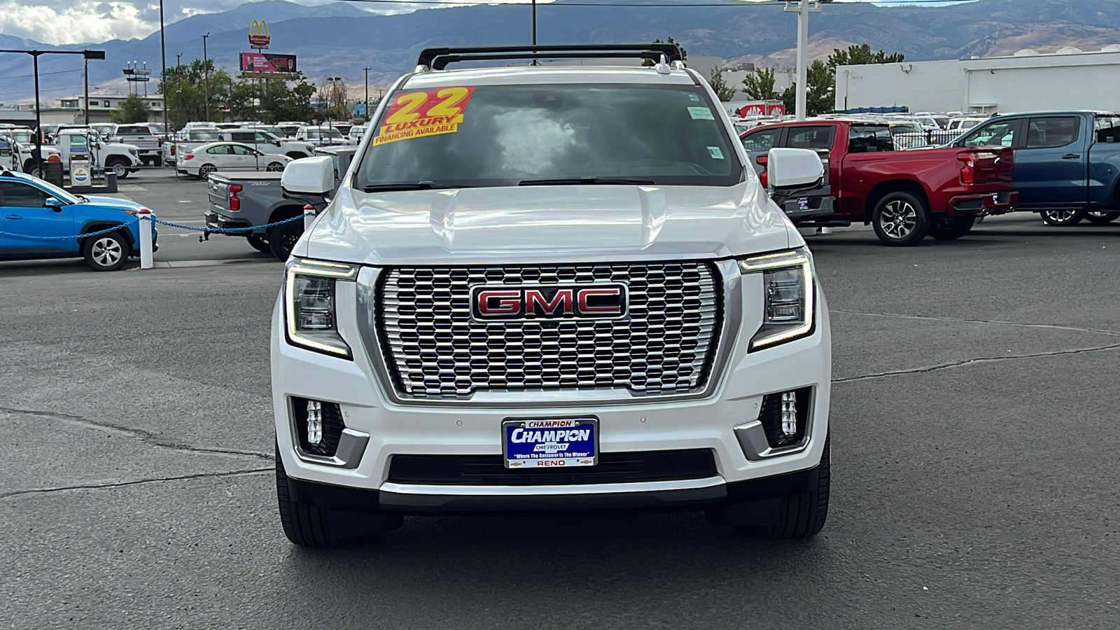 2022 GMC Yukon Denali 2