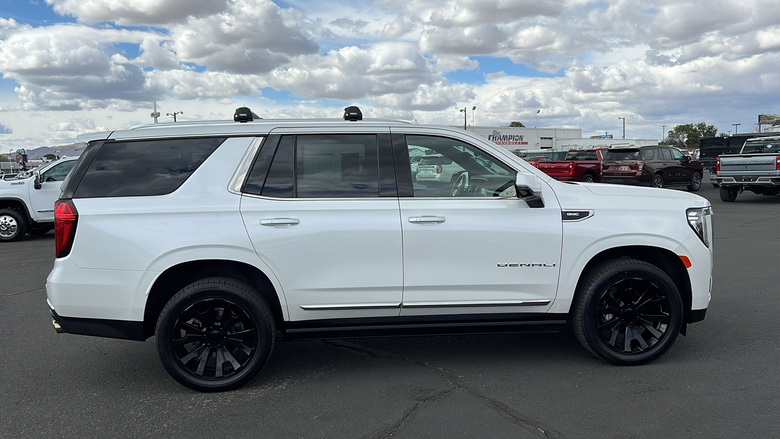 2022 GMC Yukon Denali 4