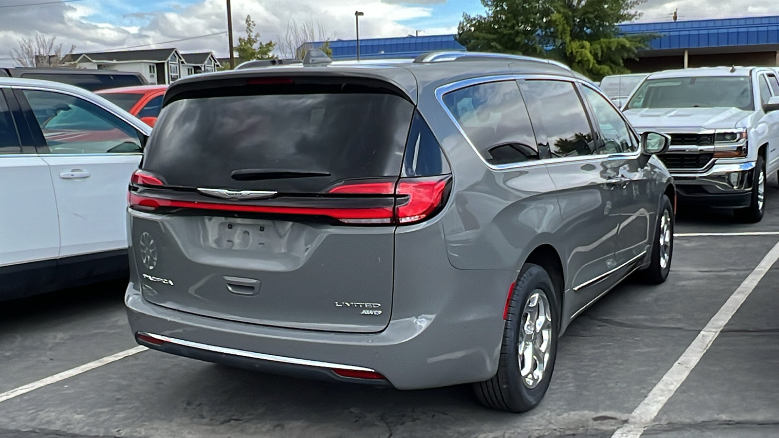 2021 Chrysler Pacifica Limited 3