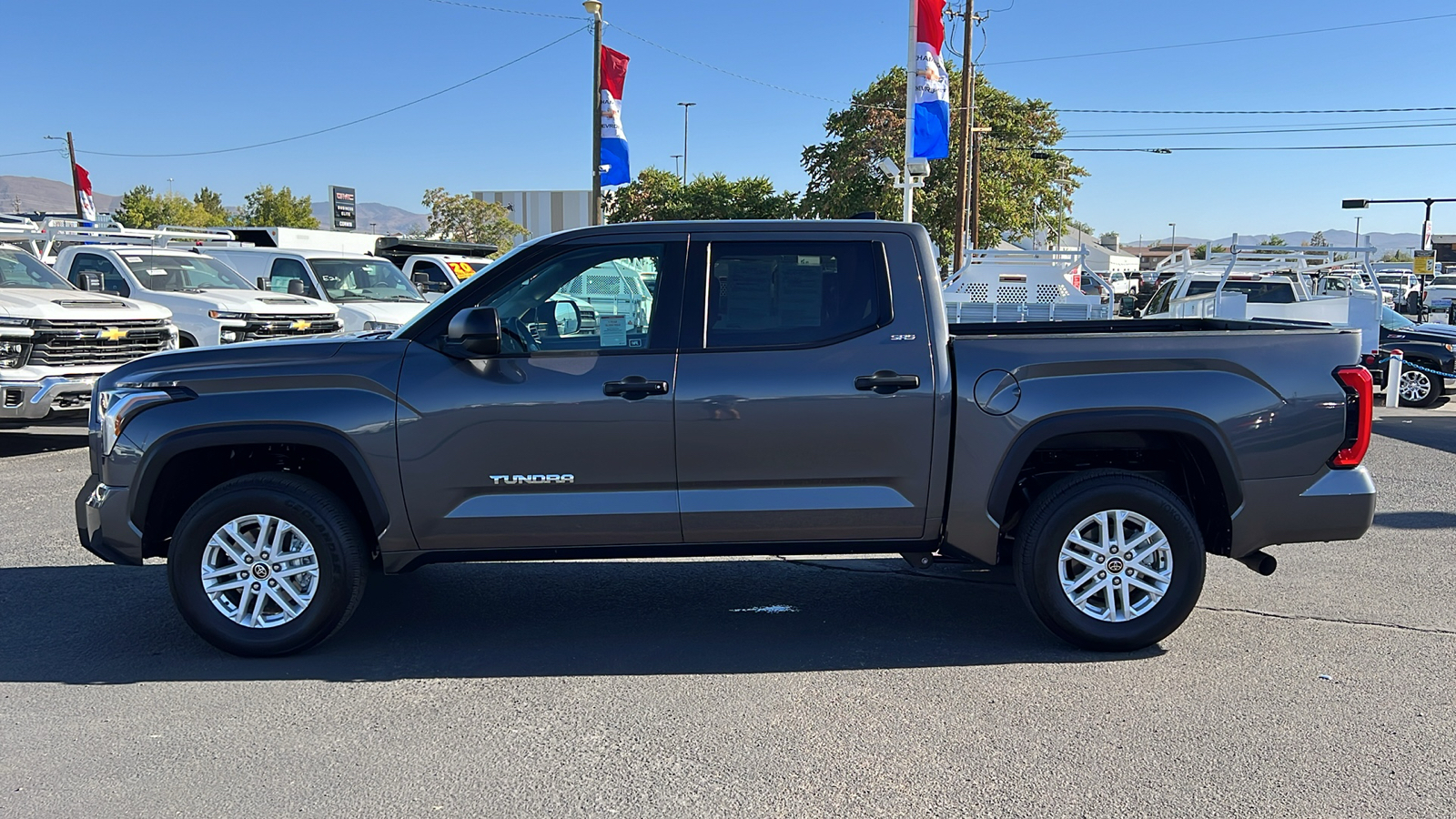 2024 Toyota Tundra 4WD SR5 8