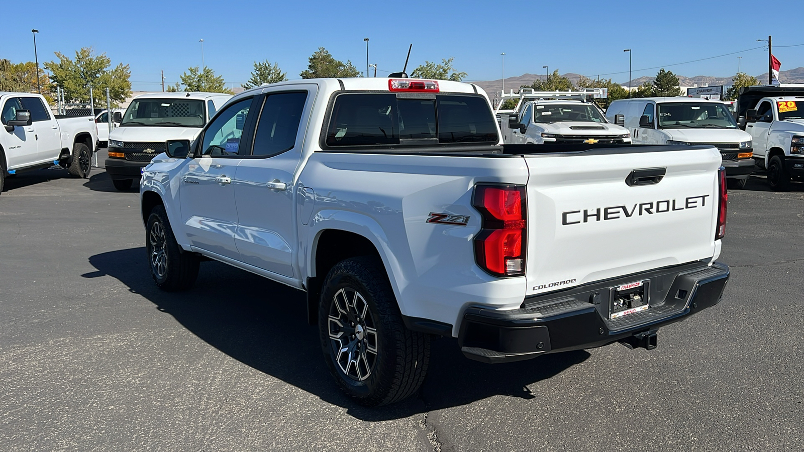 2023 Chevrolet Colorado 4WD Z71 7