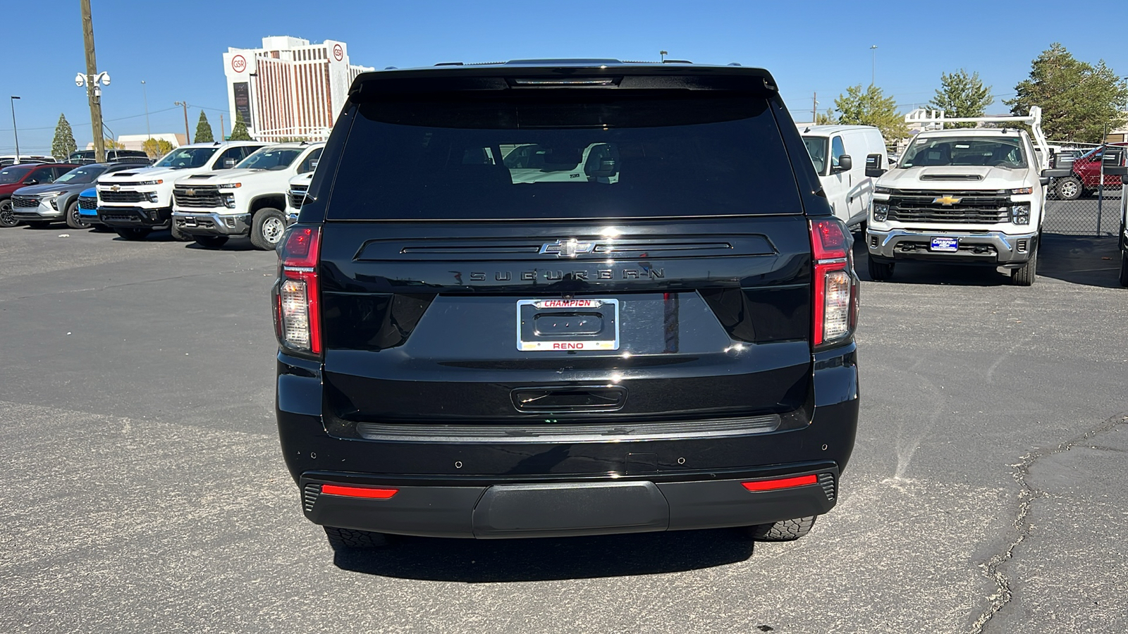 2023 Chevrolet Suburban Z71 6