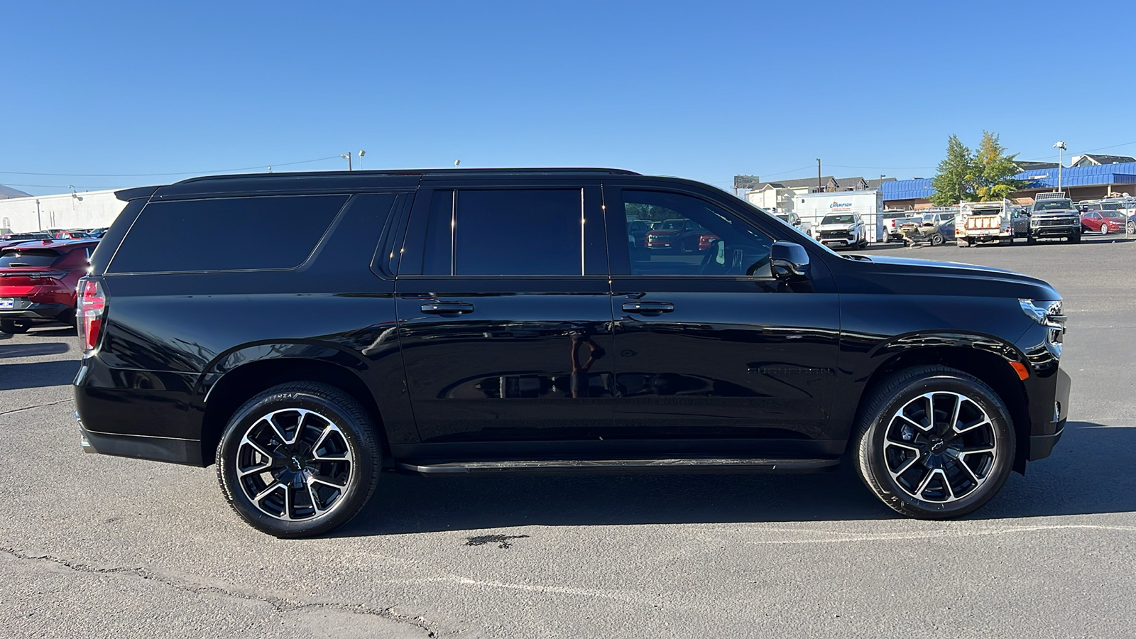 2024 Chevrolet Suburban RST 4