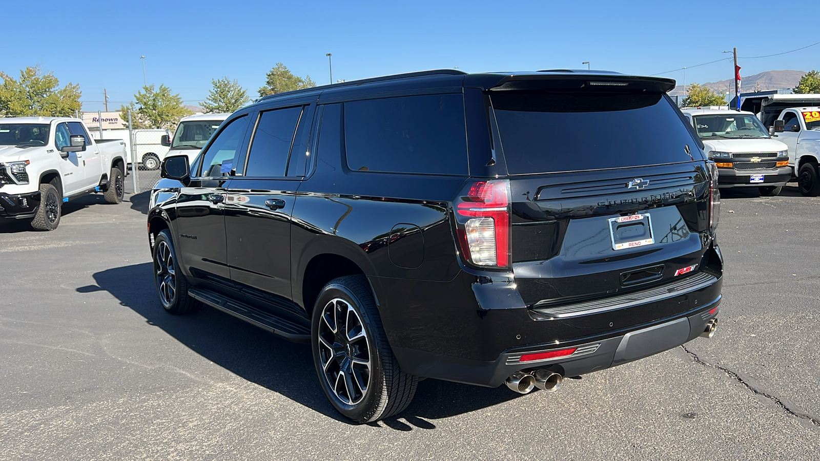 2024 Chevrolet Suburban RST 7