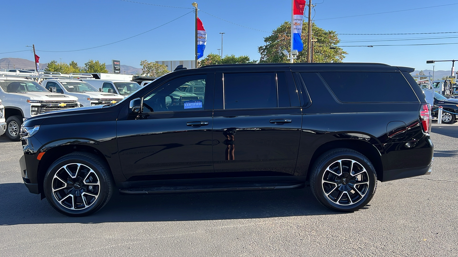 2024 Chevrolet Suburban RST 8