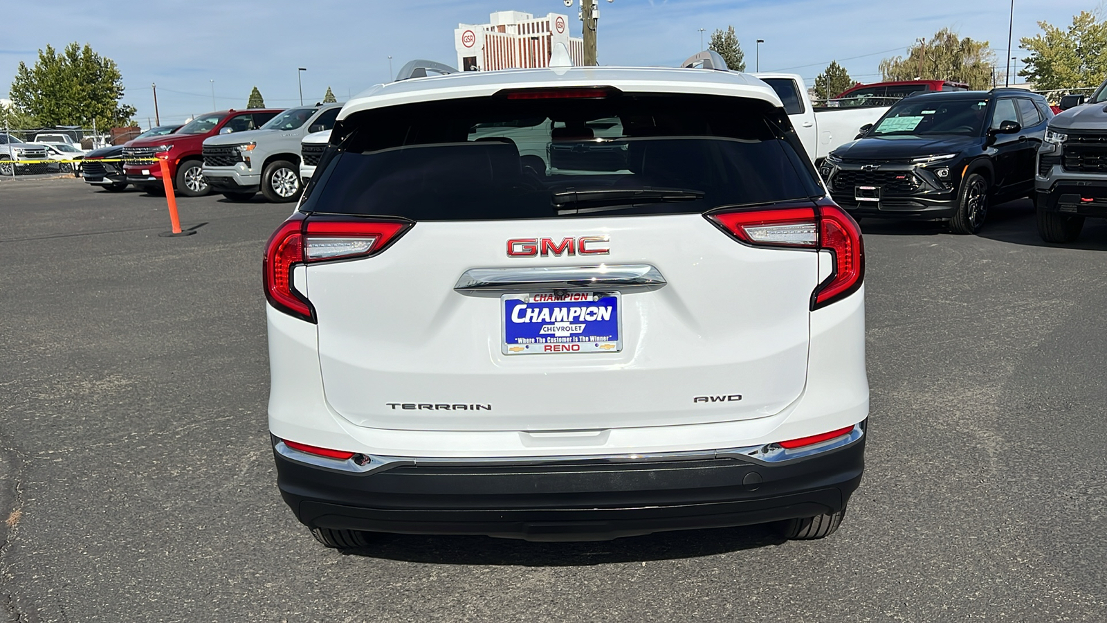 2023 GMC Terrain SLT 6