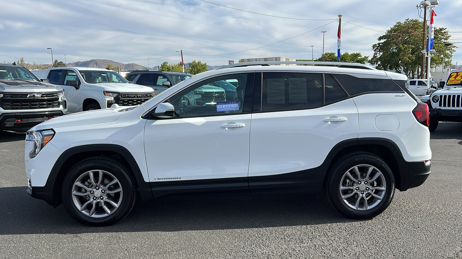 2023 GMC Terrain SLT 8