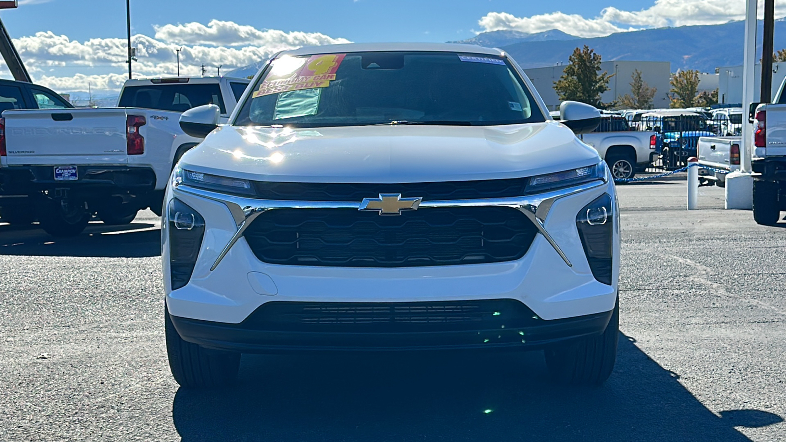 2024 Chevrolet Trax LS 2