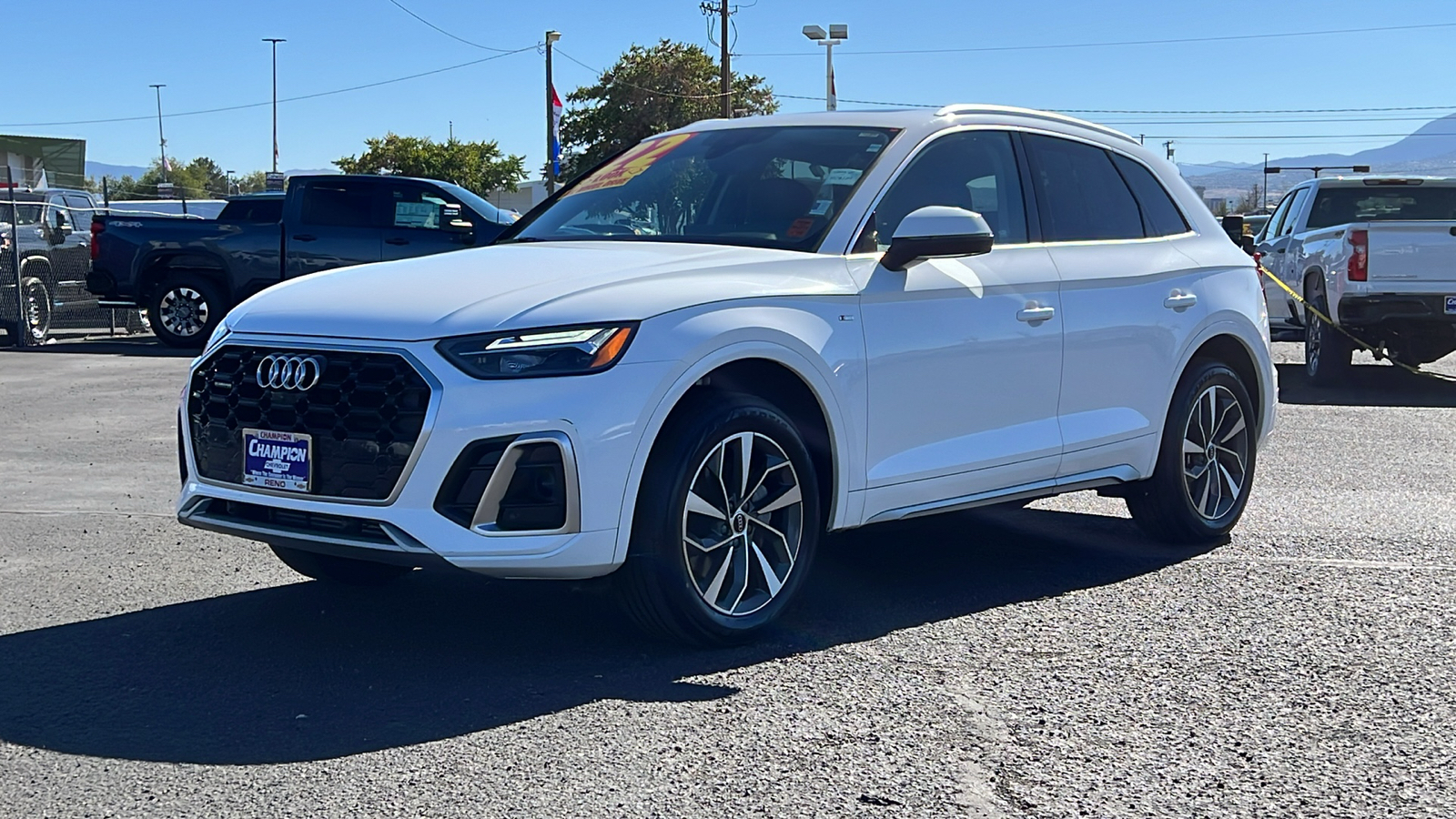 2022 Audi Q5 S line Premium Plus 1