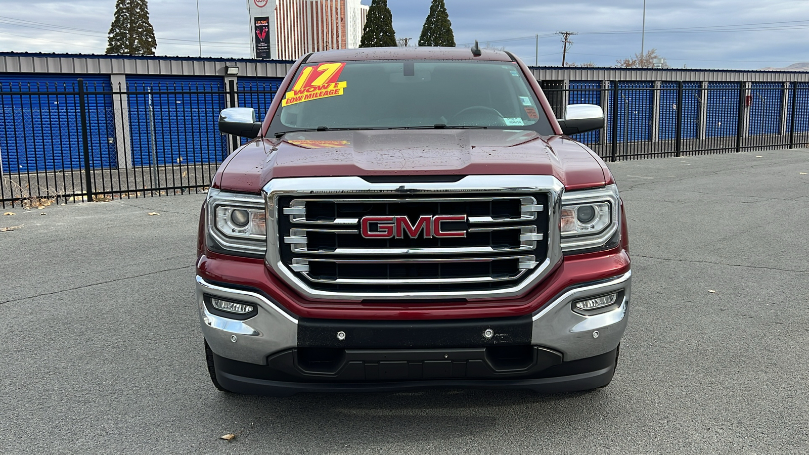 2017 GMC Sierra 1500 SLT 2