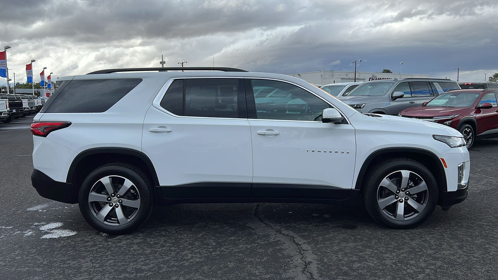 2023 Chevrolet Traverse LT Leather 4