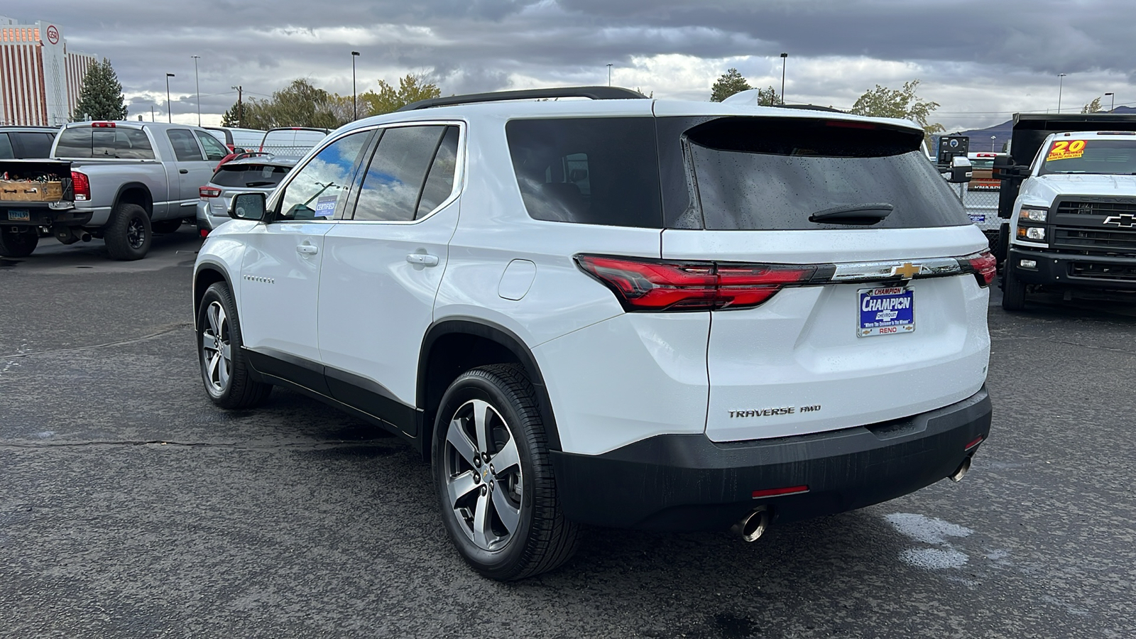 2023 Chevrolet Traverse LT Leather 7