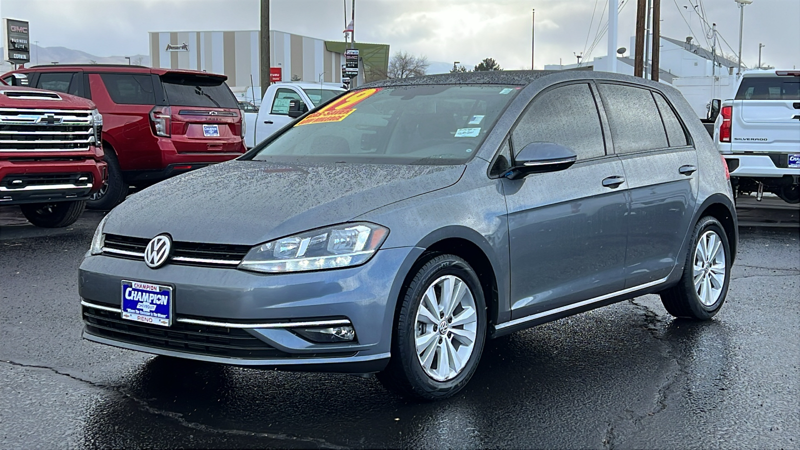 2019 Volkswagen Golf  1