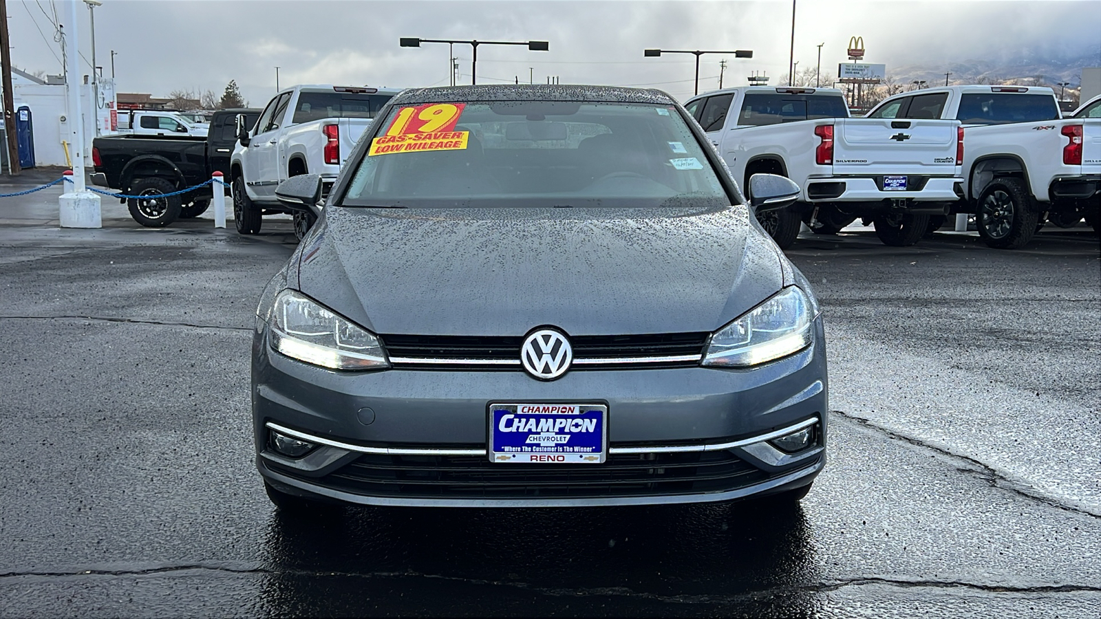 2019 Volkswagen Golf  2