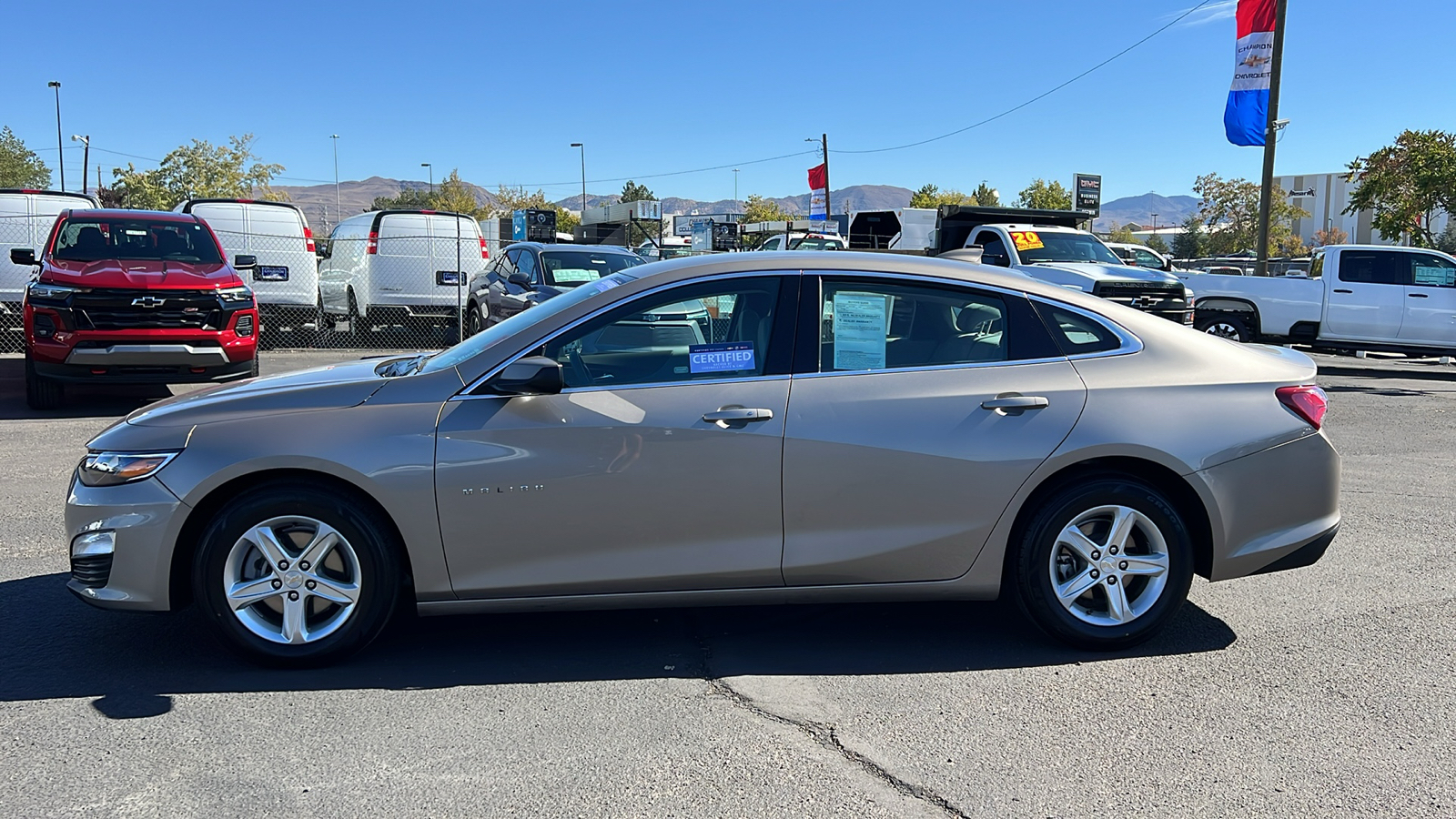 2022 Chevrolet Malibu LT 8