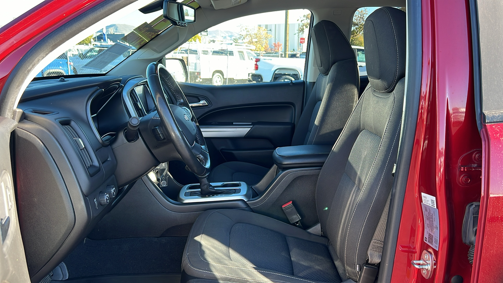 2021 Chevrolet Colorado 4WD LT 28