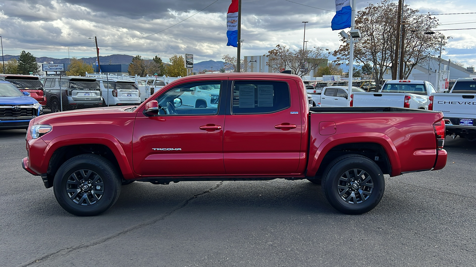 2022 Toyota Tacoma 4WD  8