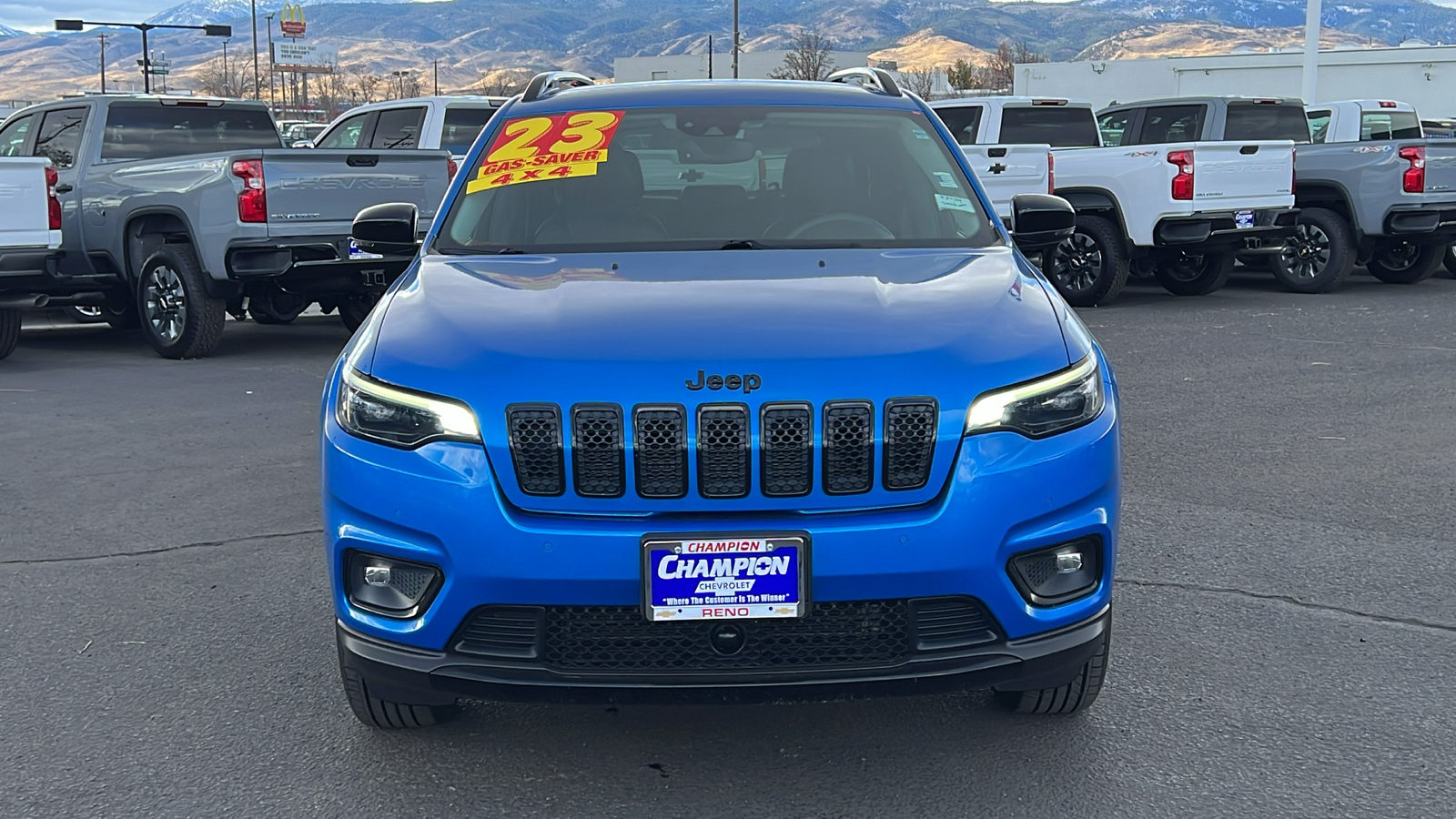 2023 Jeep Cherokee Altitude Lux 2