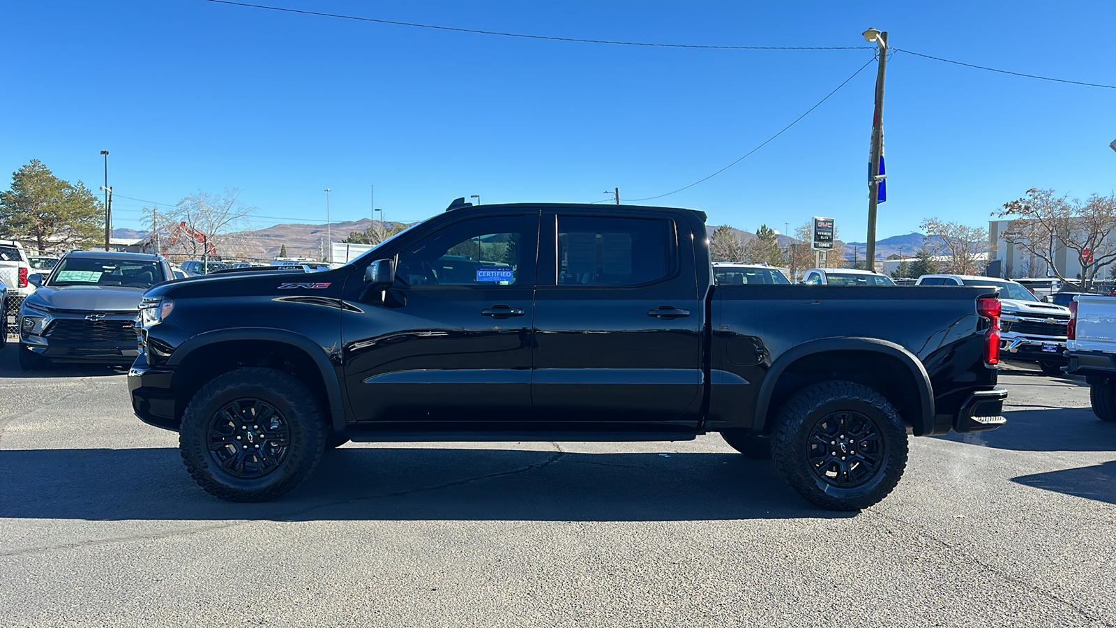 2023 Chevrolet Silverado 1500 ZR2 8