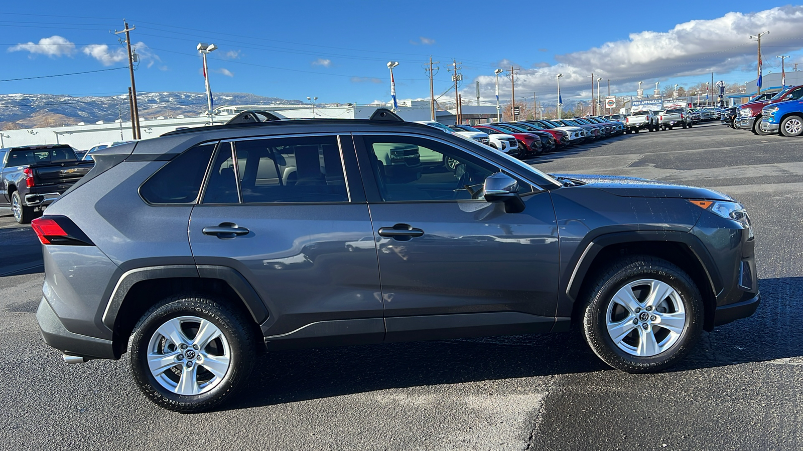 2019 Toyota RAV4 XLE 4