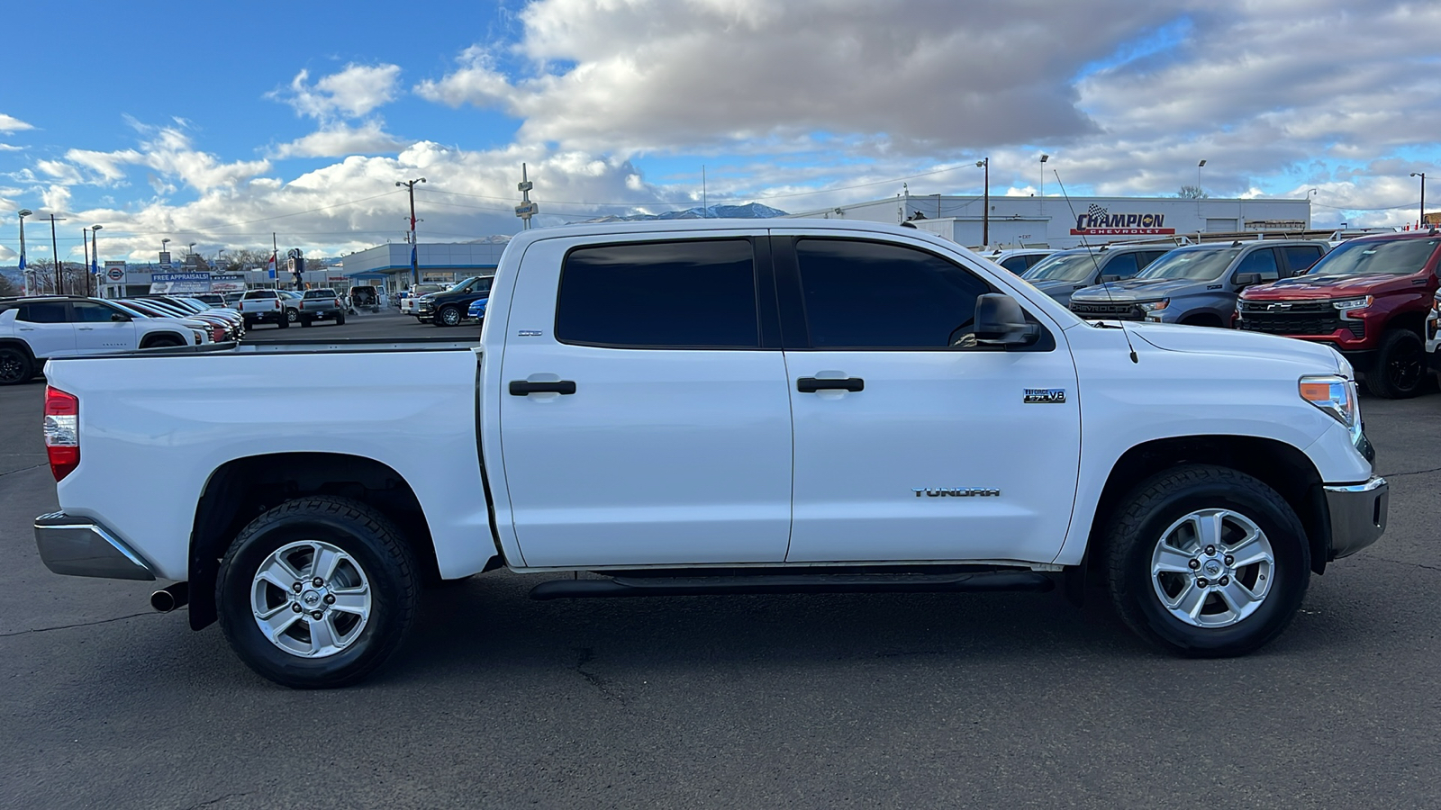 2017 Toyota Tundra 4WD  4