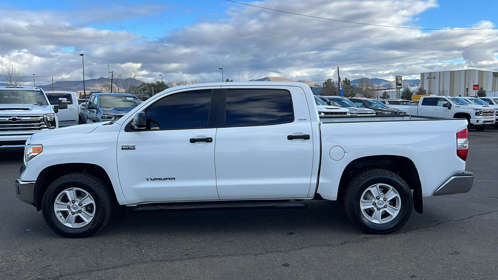 2017 Toyota Tundra 4WD  8