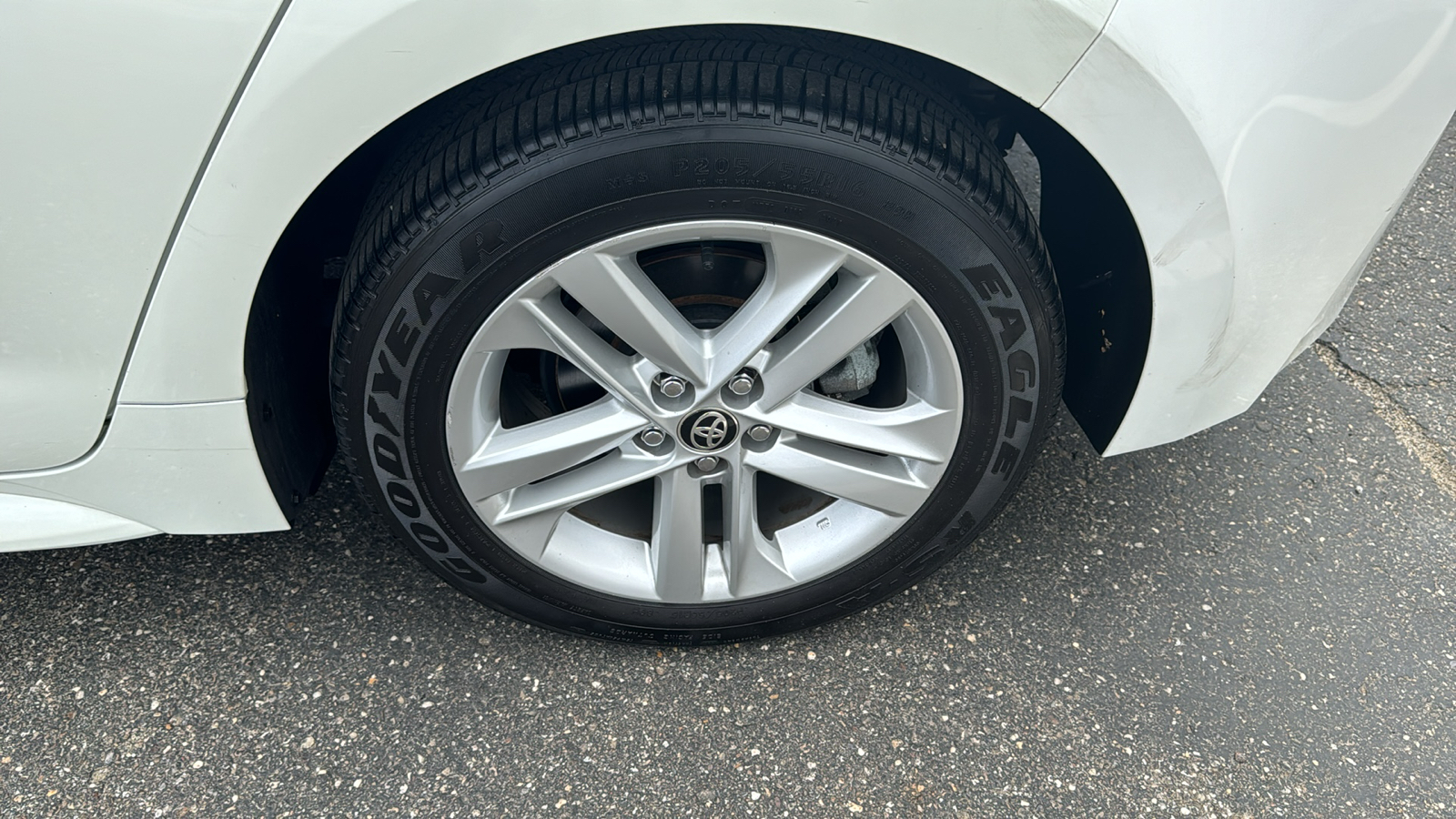 2019 Toyota Corolla Hatchback SE 11