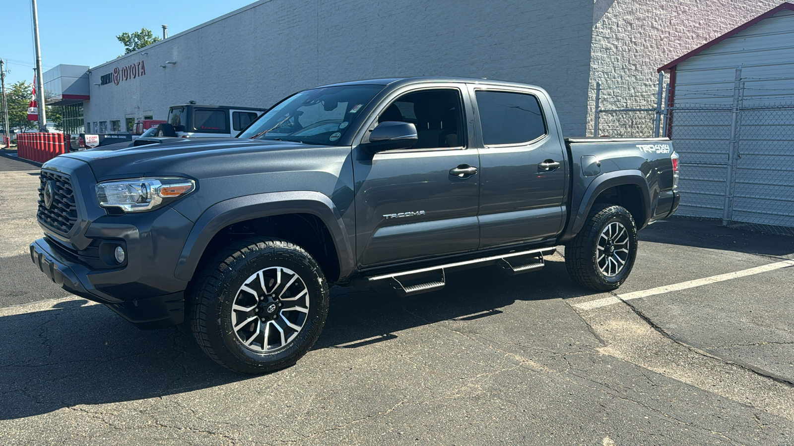 2020 Toyota Tacoma TRD Sport 3