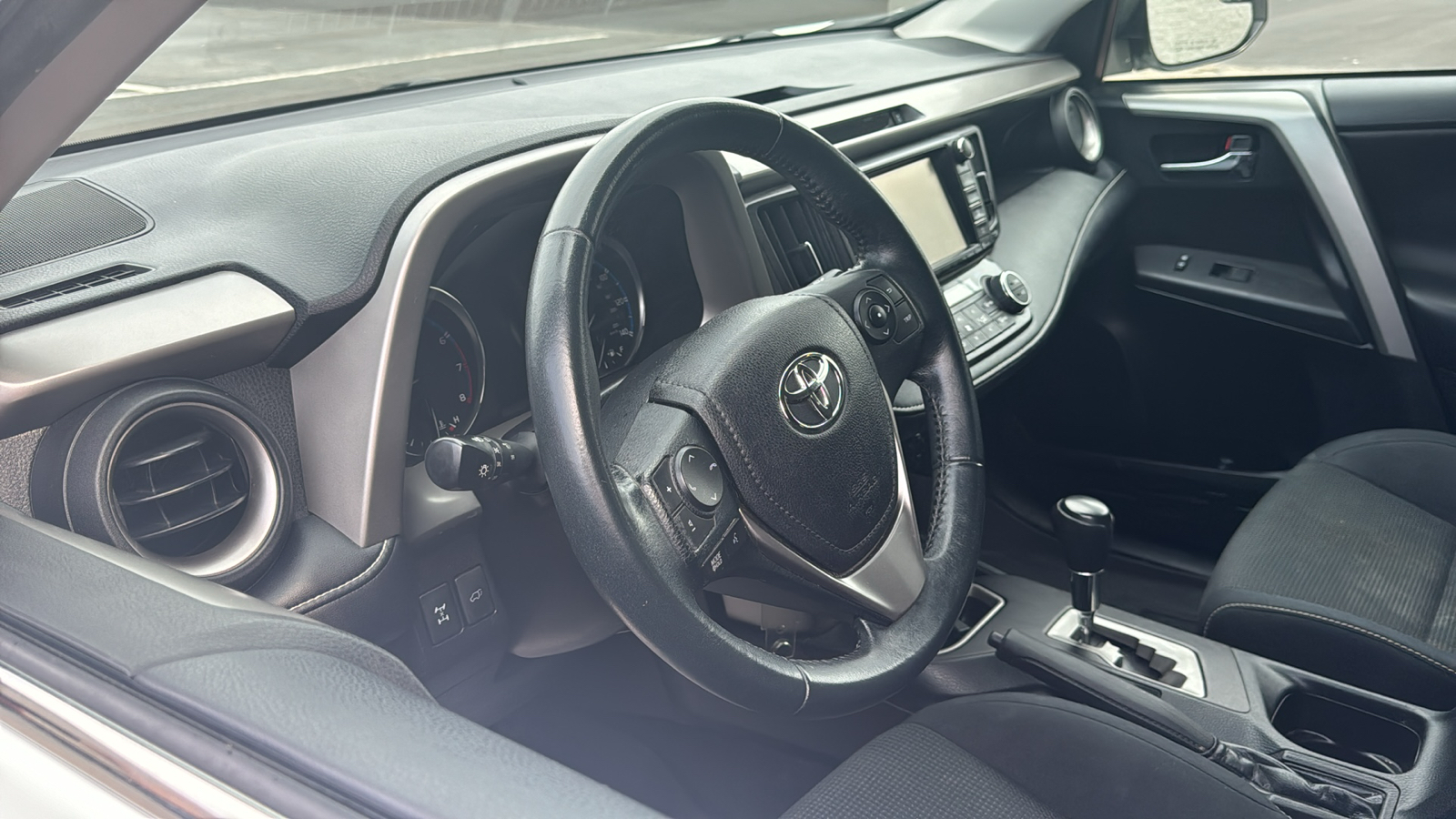 2016 Toyota RAV4 XLE 4