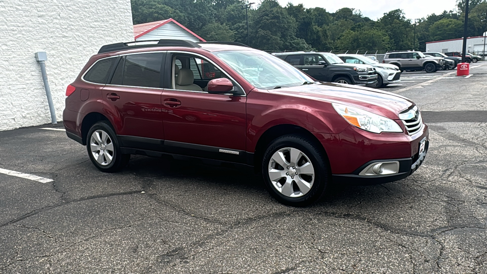 2011 Subaru Outback 2.5i Premium 1